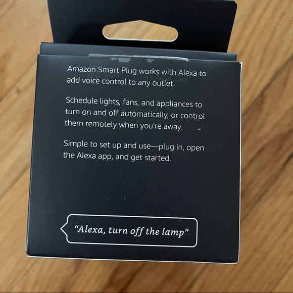 Amazon Echo Dot with Smart Plug 3rd Gen - Picture 4 of 6